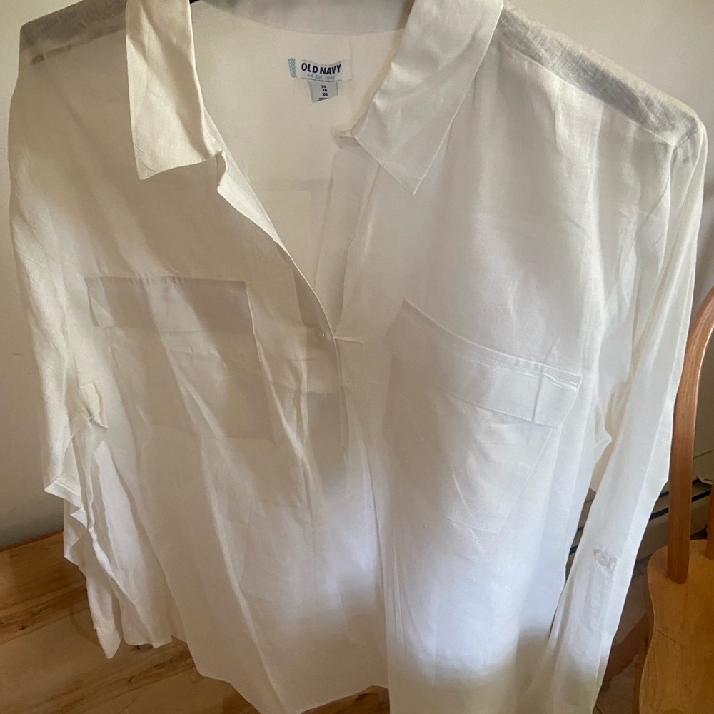 Old Navy White Casual Button Down Shirt